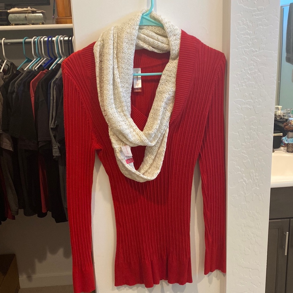 Red pullover v-neck sweater with gold and cream scarf. No boundaries size XL